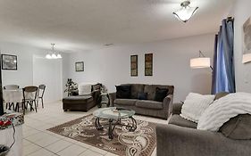 Lovely 2 Bdr Condo With Balcony 2M To Broadway